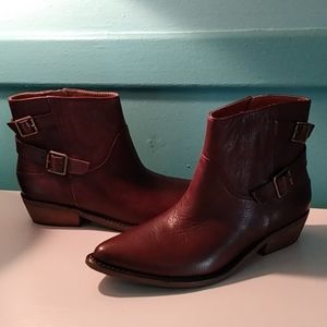 Brand new "Caelyn" boots AUTUMN!